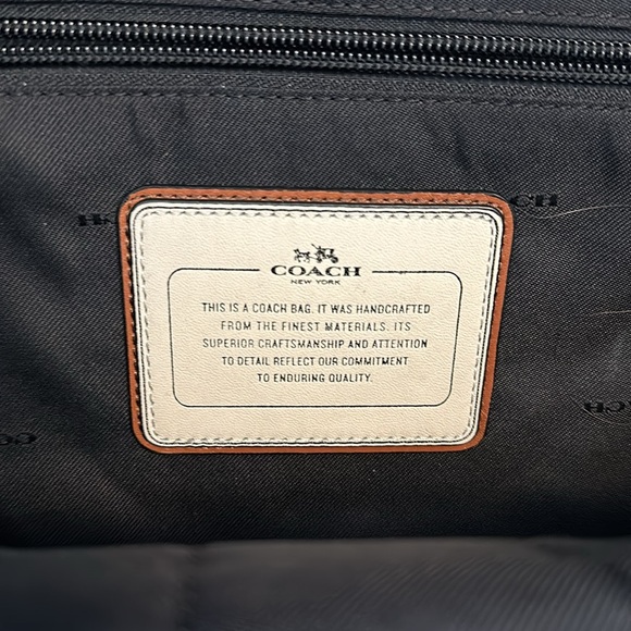 Coach backpack - Picture 3 of 9